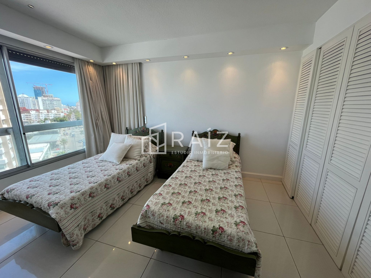 Apartamento ID.9770 - APARTAMENTO 3 DORMITORIOS Y DEPENDENCIA ALQUILER TEMPORADA