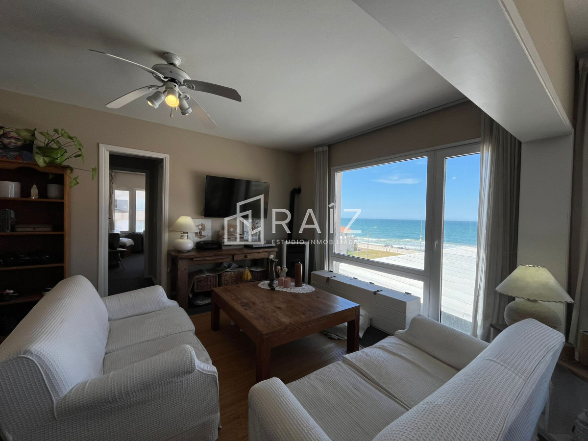 Apartamento ID.8070 - APARTAMENTO EN VENTA 3 DORMITORIOS  2 BAÑOS GARAGE PENINSULA