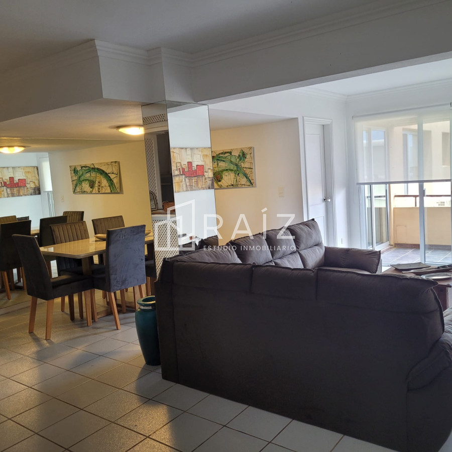 Apartamento ID.8446 - APARTAMENTO 3 DORMITORIOS EN VENTA PLAYA MANSA PINARES