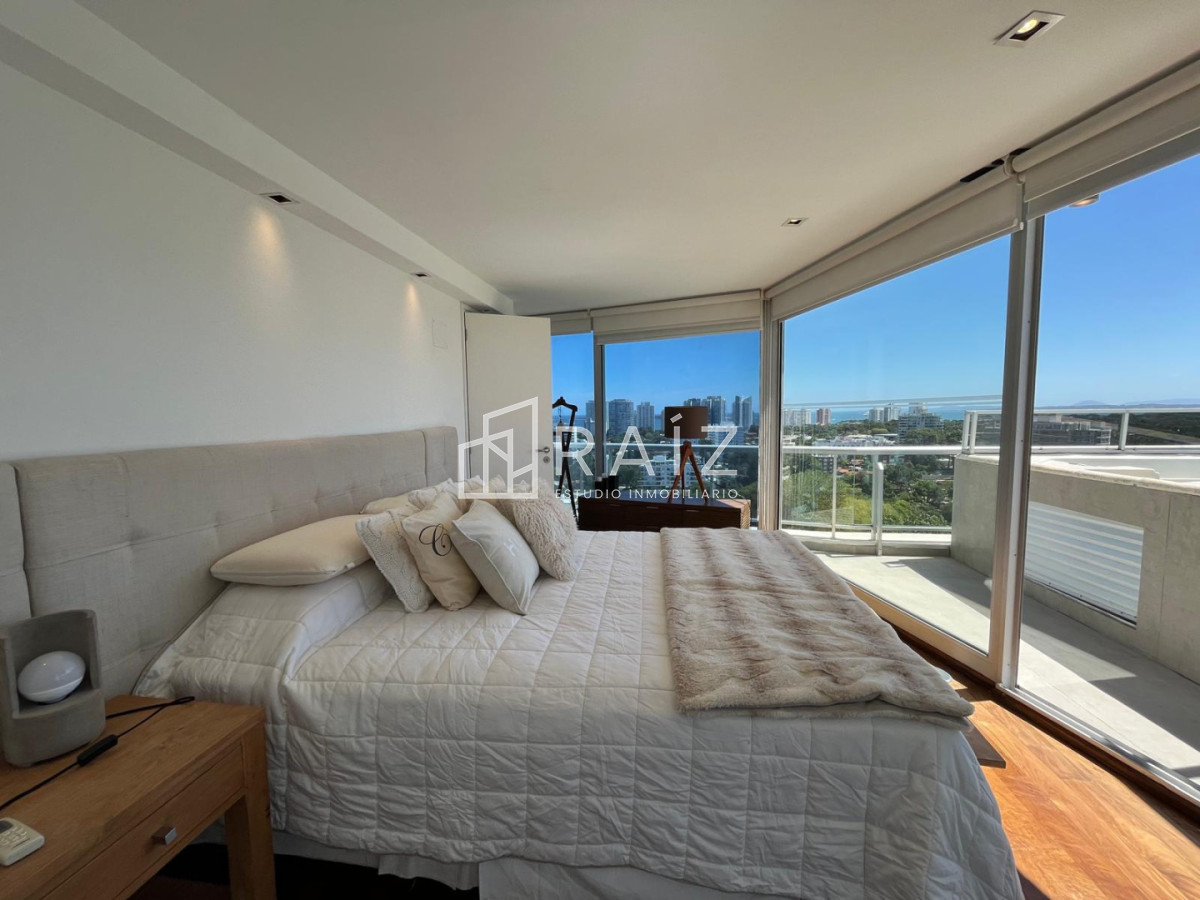 Apartamento ID.11918 - VENTA PENTHOUSE 4 DORMITORIOS BRAVA