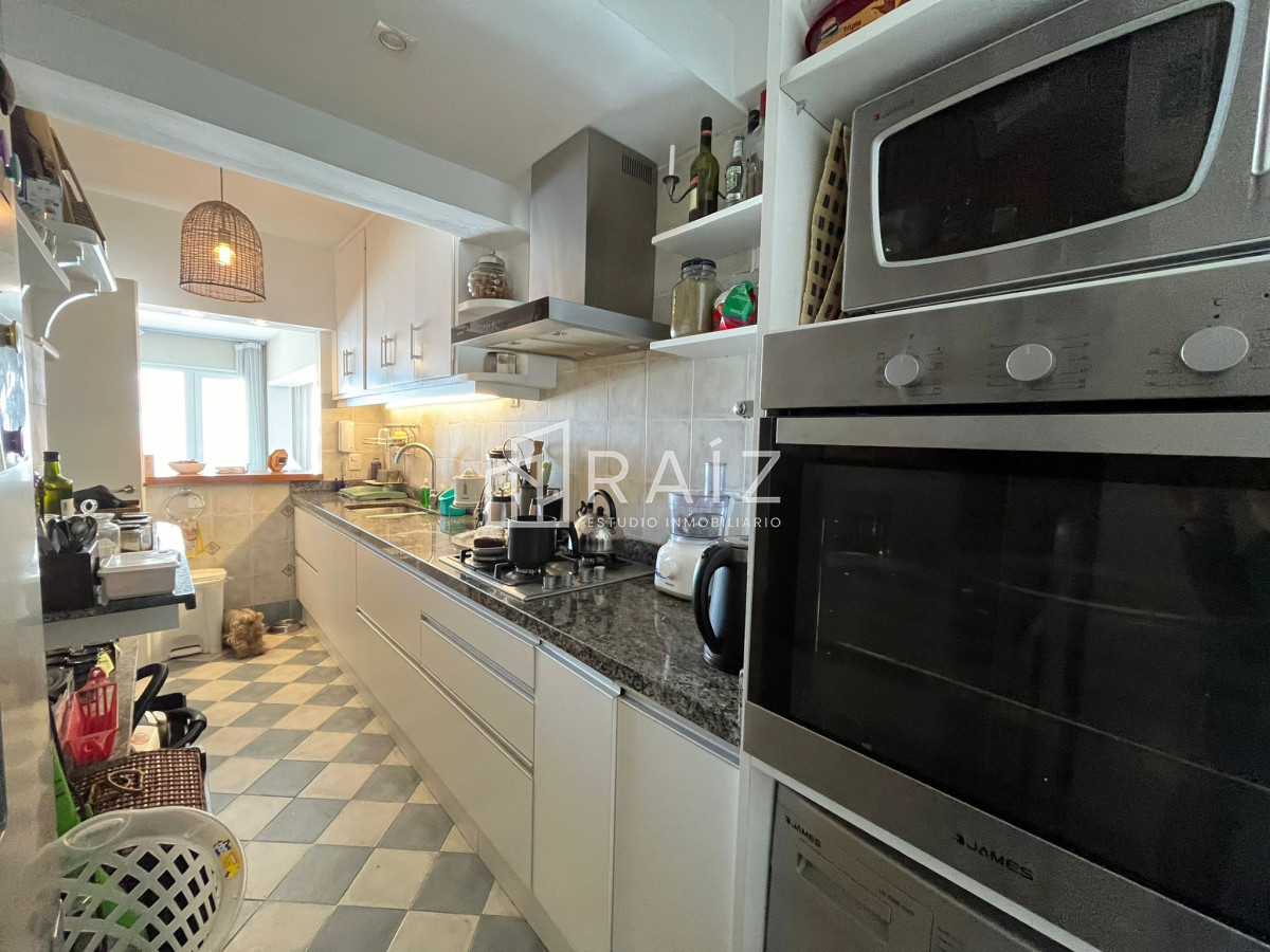 Apartamento ID.8070 - APARTAMENTO EN VENTA 3 DORMITORIOS  2 BAÑOS GARAGE PENINSULA