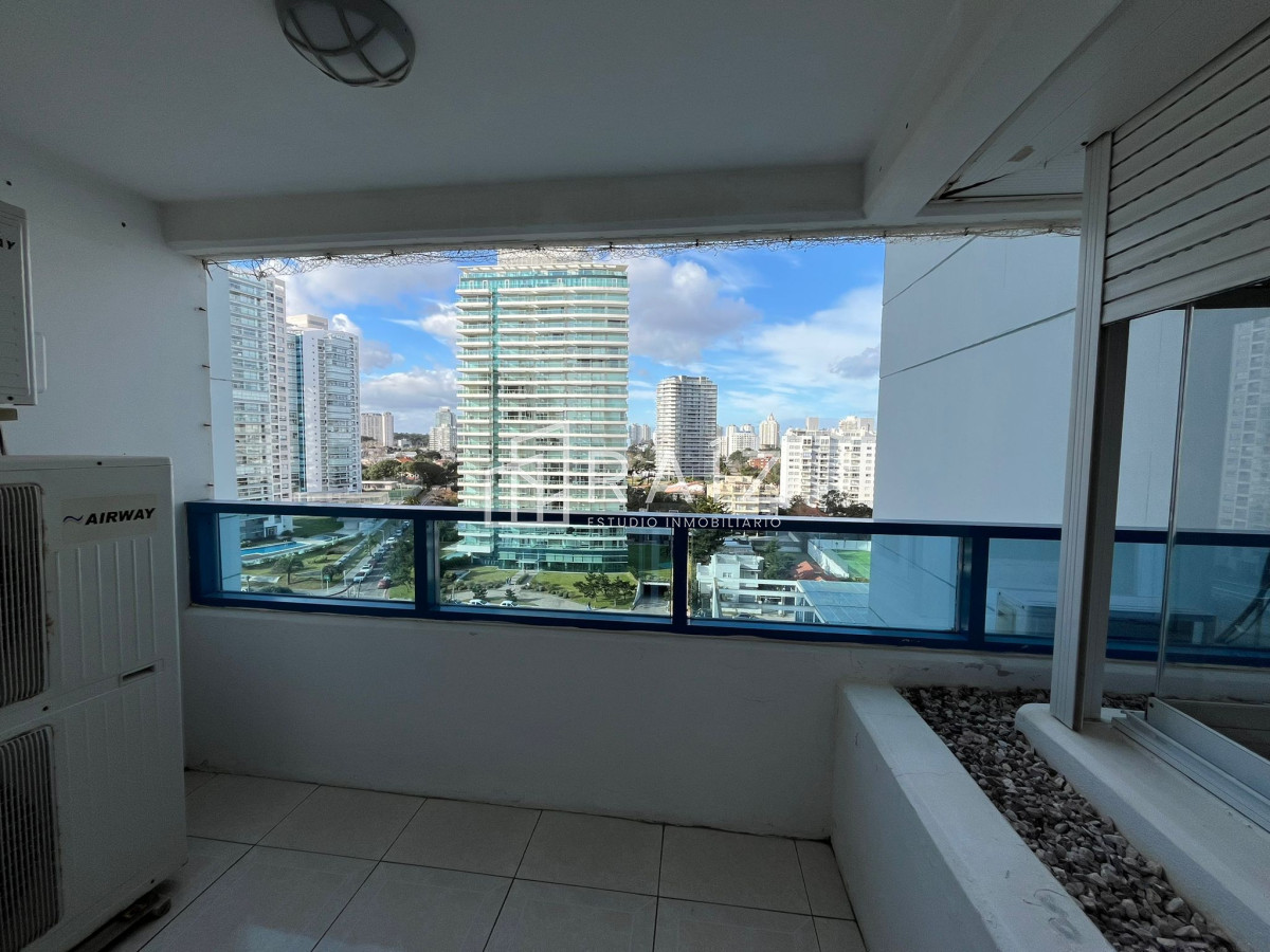 Apartamento ID.1673 - APARTAMENTO EN VENTA 3 DORMITORIOS y DEPENDENCIA PLAYA MANSA