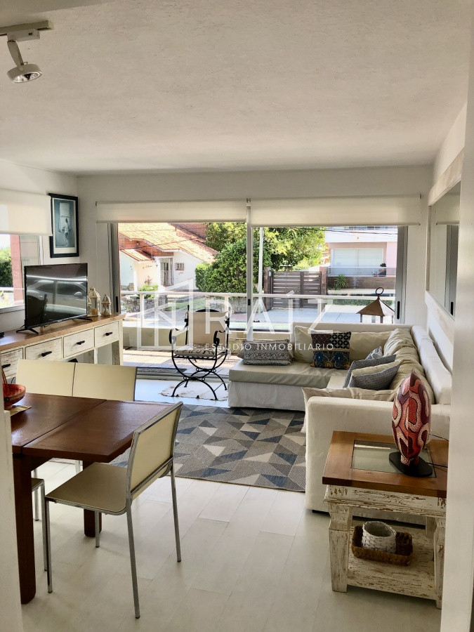 Apartamento ID.87 - Disponible en venta, amplia planta con  vista al mar.