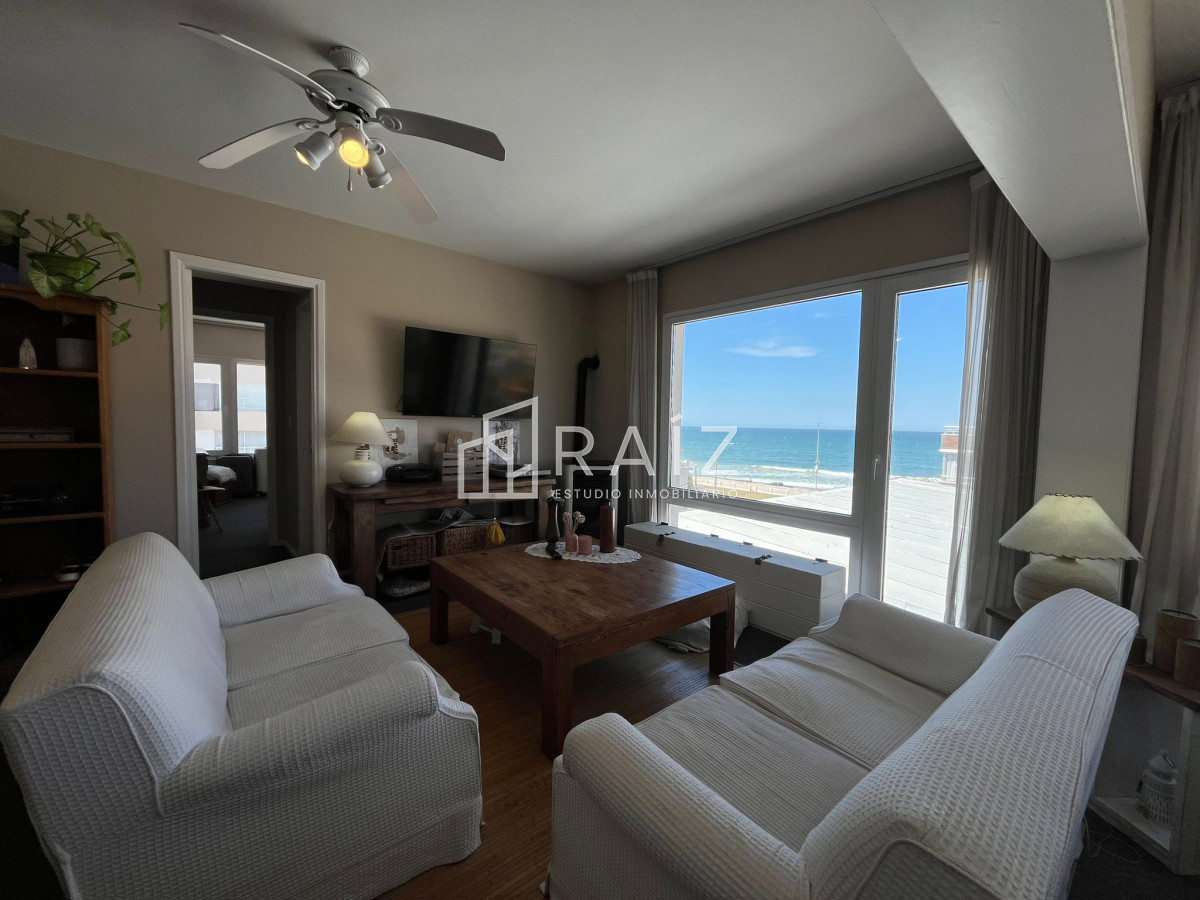 Apartamento ID.8070 - APARTAMENTO EN VENTA 3 DORMITORIOS  2 BAÑOS GARAGE PENINSULA