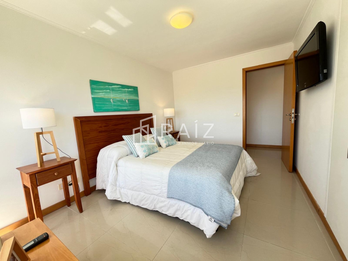 Apartamento ID.11918 - VENTA PENTHOUSE 4 DORMITORIOS BRAVA