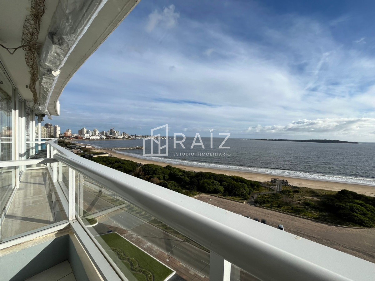 Apartamento ID.1673 - APARTAMENTO EN VENTA 3 DORMITORIOS y DEPENDENCIA PLAYA MANSA