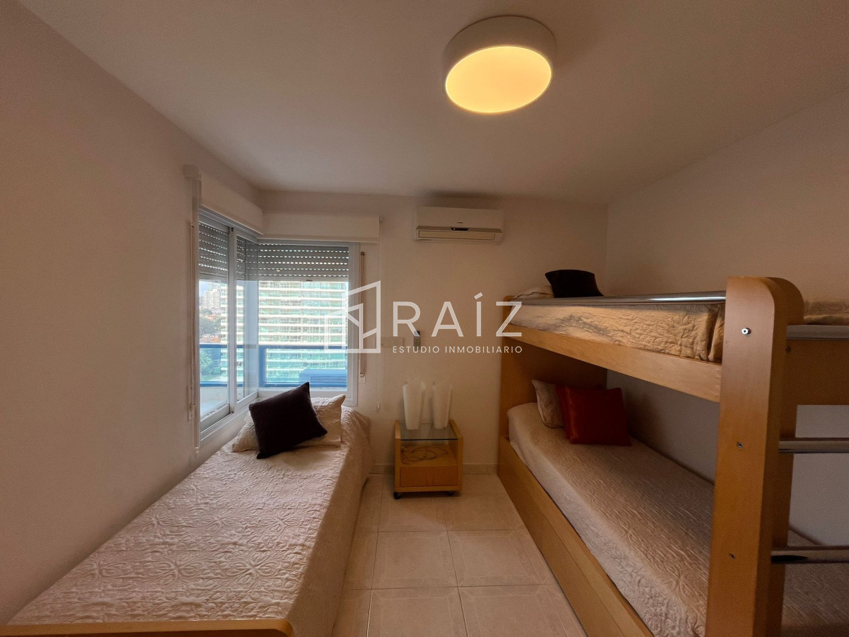 Apartamento ID.1673 - APARTAMENTO EN VENTA 3 DORMITORIOS y DEPENDENCIA PLAYA MANSA