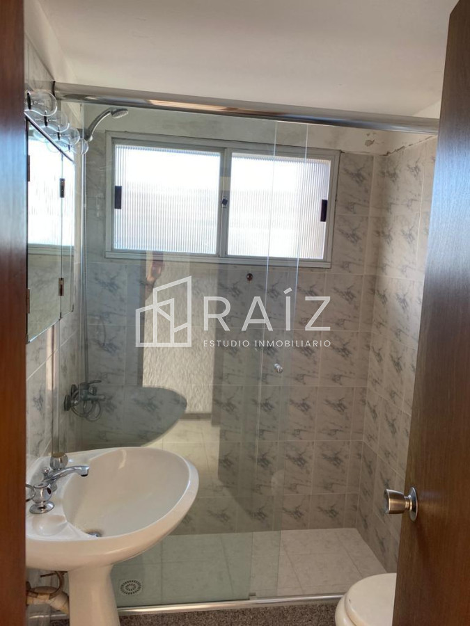 Apartamento ID.5876 - APARTAMENTO 3 DORMITORIOS EN VENTA PARADA 2 BRAVA