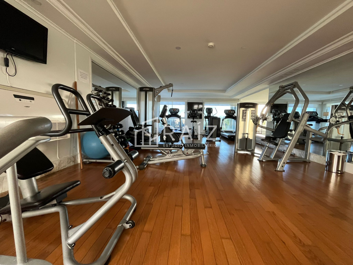 Apartamento ID.1673 - APARTAMENTO EN VENTA 3 DORMITORIOS y DEPENDENCIA PLAYA MANSA