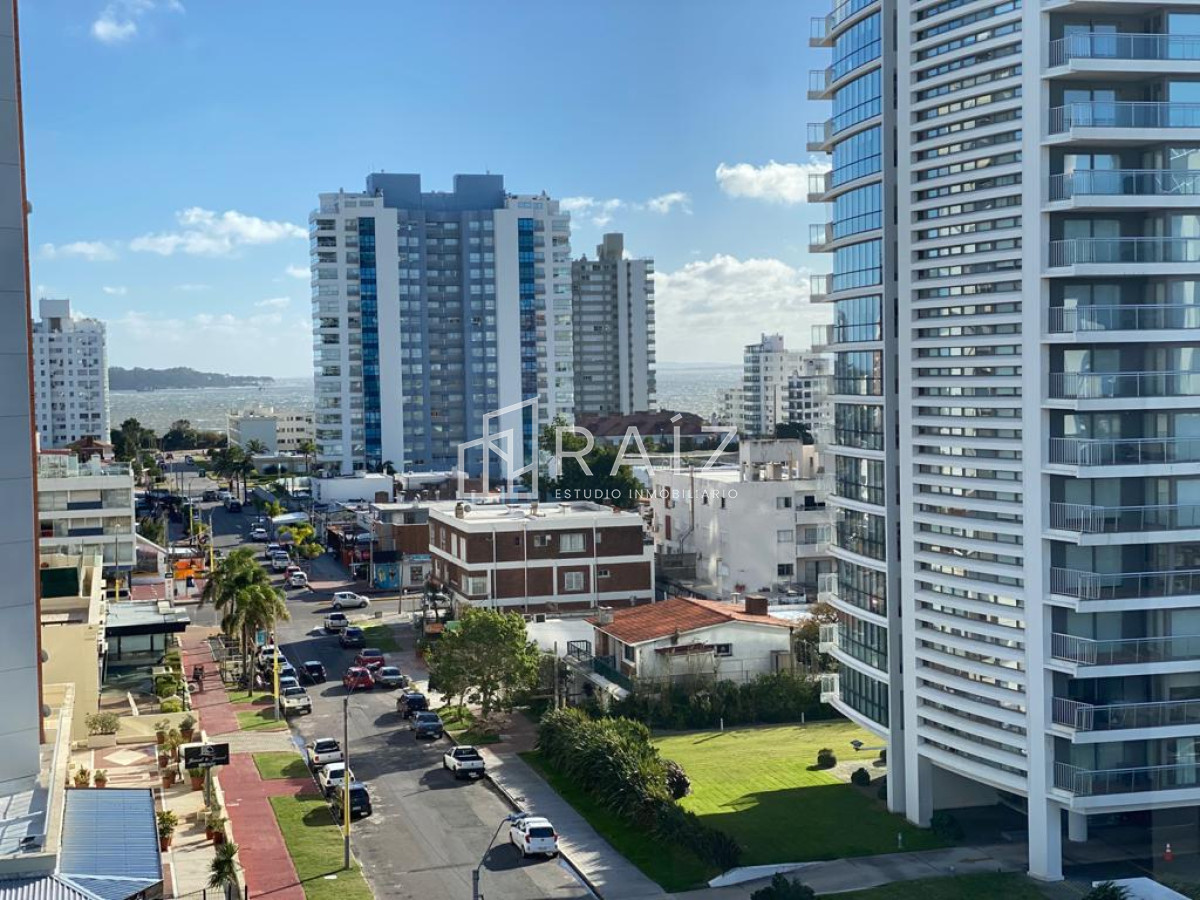 Apartamento ID.5876 - APARTAMENTO 3 DORMITORIOS EN VENTA PARADA 2 BRAVA