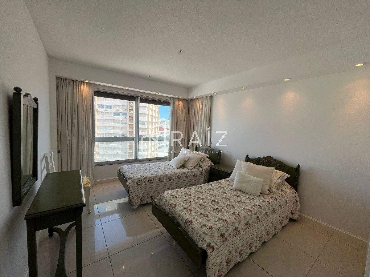 Apartamento ID.9770 - APARTAMENTO 3 DORMITORIOS Y DEPENDENCIA ALQUILER TEMPORADA