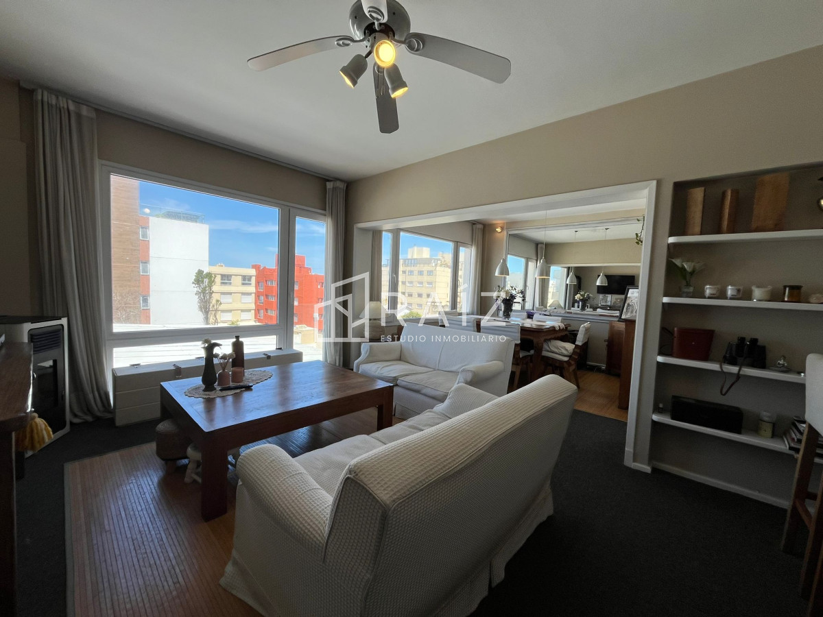 Apartamento ID.8070 - APARTAMENTO EN VENTA 3 DORMITORIOS  2 BAÑOS GARAGE PENINSULA