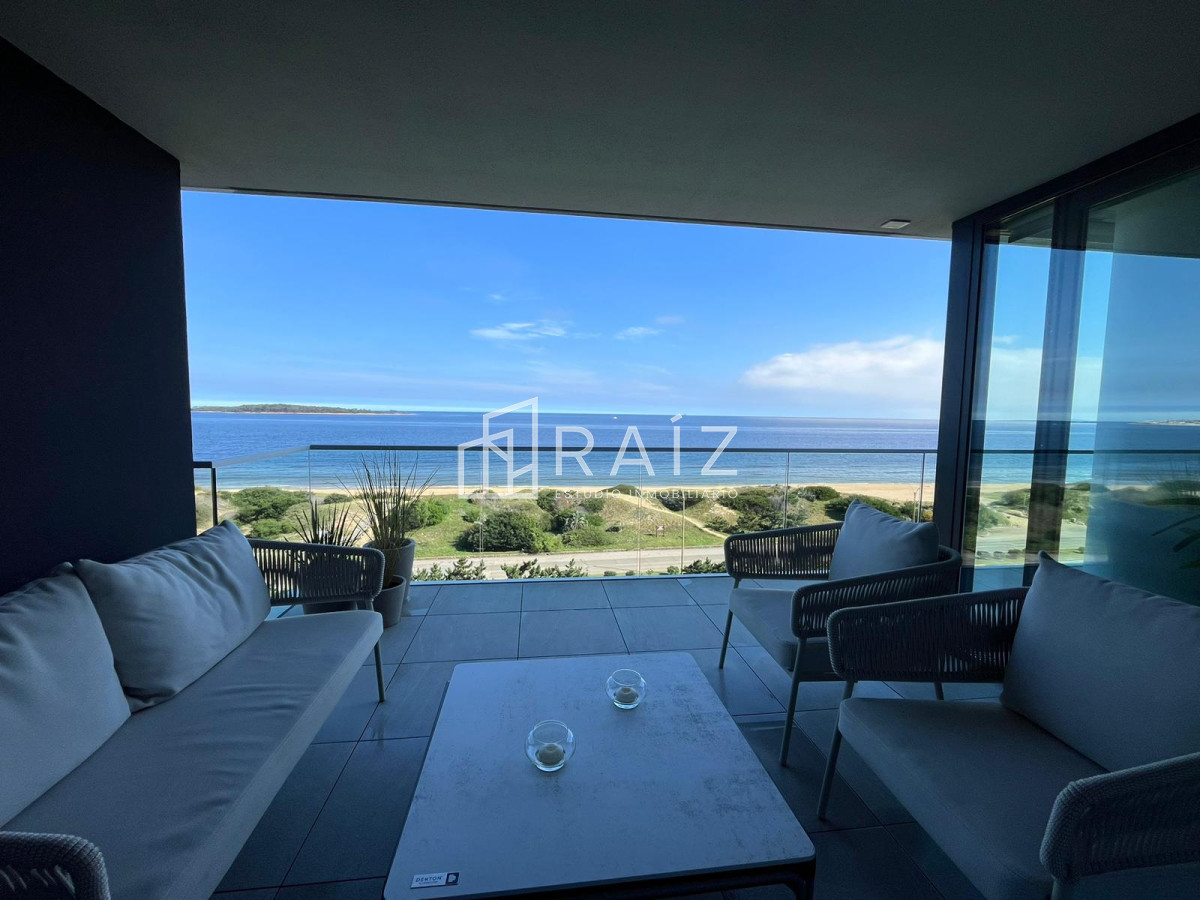 Apartamento ID.10561 - APARTAMENTO 3 DORMITORIOS ALQUILER ANUAL MANSA - EDIFICIO DE EXCELENTE CATEGORIA