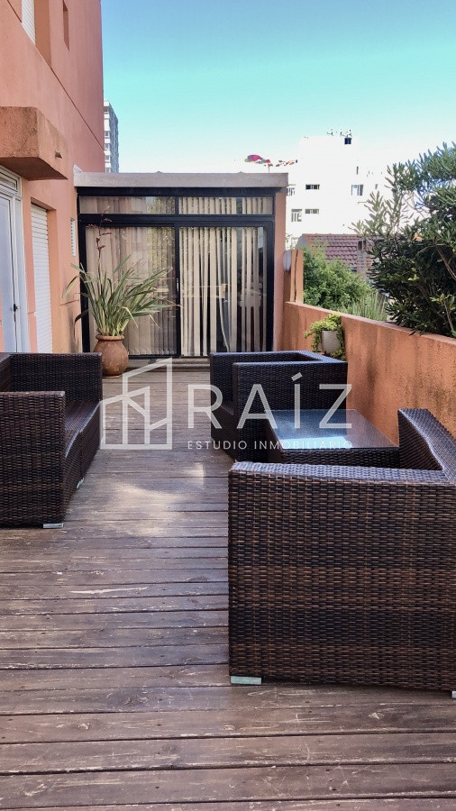 Apartamento ID.87 - Disponible en venta, amplia planta con  vista al mar.