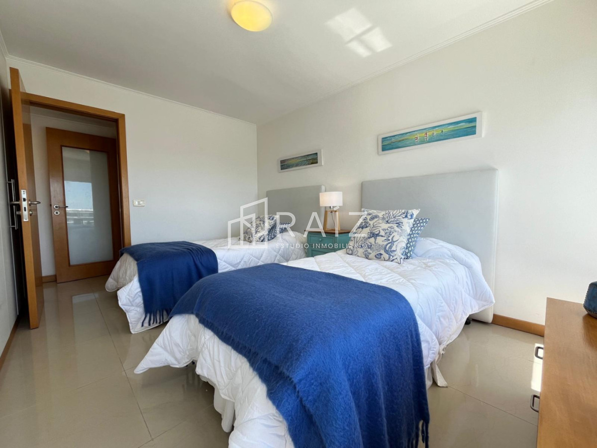 Apartamento ID.11918 - VENTA PENTHOUSE 4 DORMITORIOS BRAVA