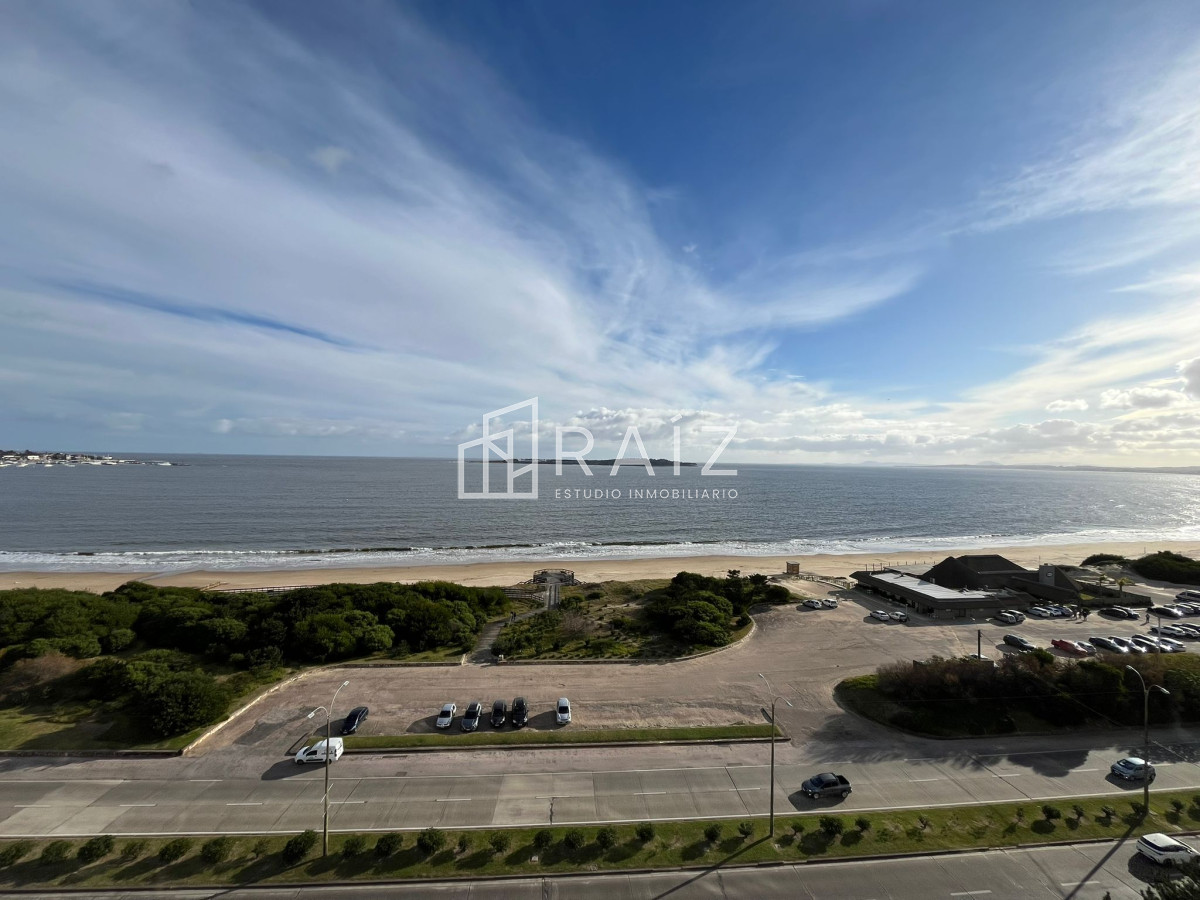 Apartamento ID.1673 - APARTAMENTO EN VENTA 3 DORMITORIOS y DEPENDENCIA PLAYA MANSA