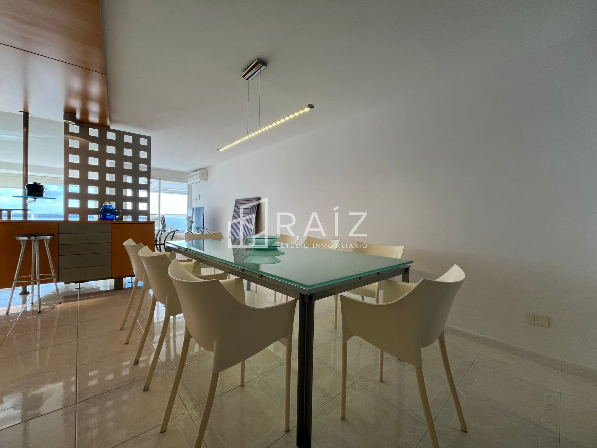 Apartamento ID.1673 - APARTAMENTO EN VENTA 3 DORMITORIOS y DEPENDENCIA PLAYA MANSA