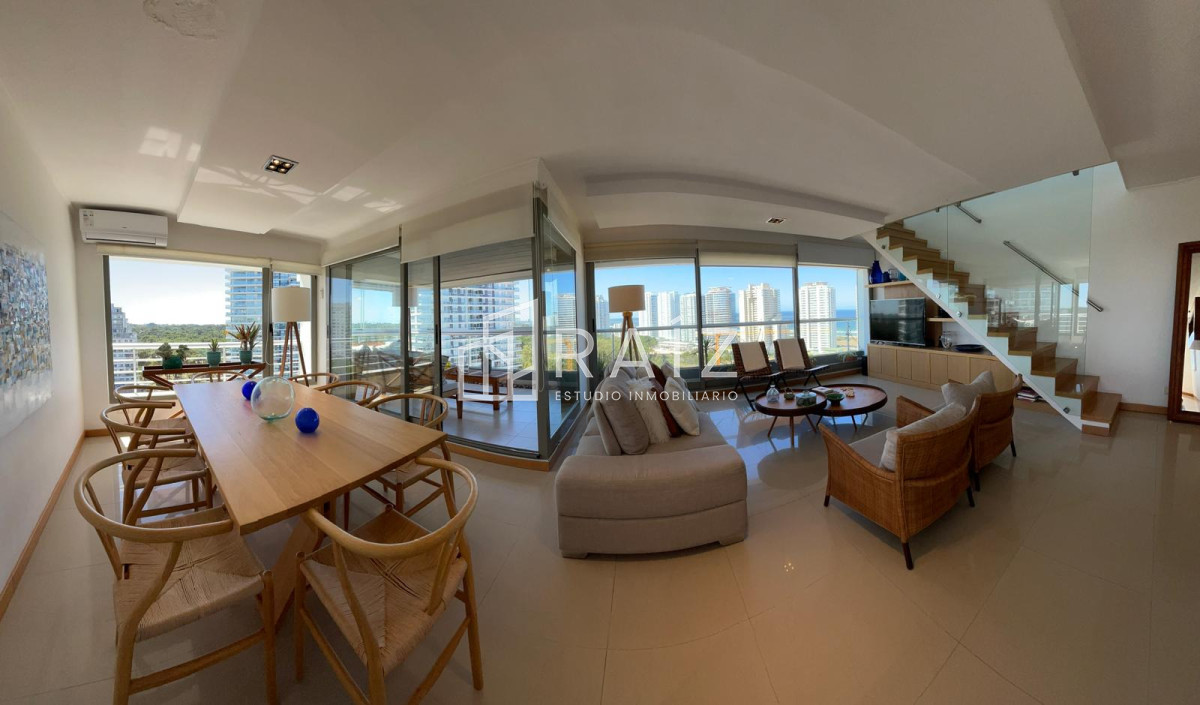 Apartamento ID.11918 - VENTA PENTHOUSE 4 DORMITORIOS BRAVA