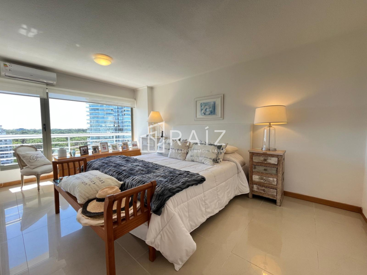 Apartamento ID.11918 - VENTA PENTHOUSE 4 DORMITORIOS BRAVA