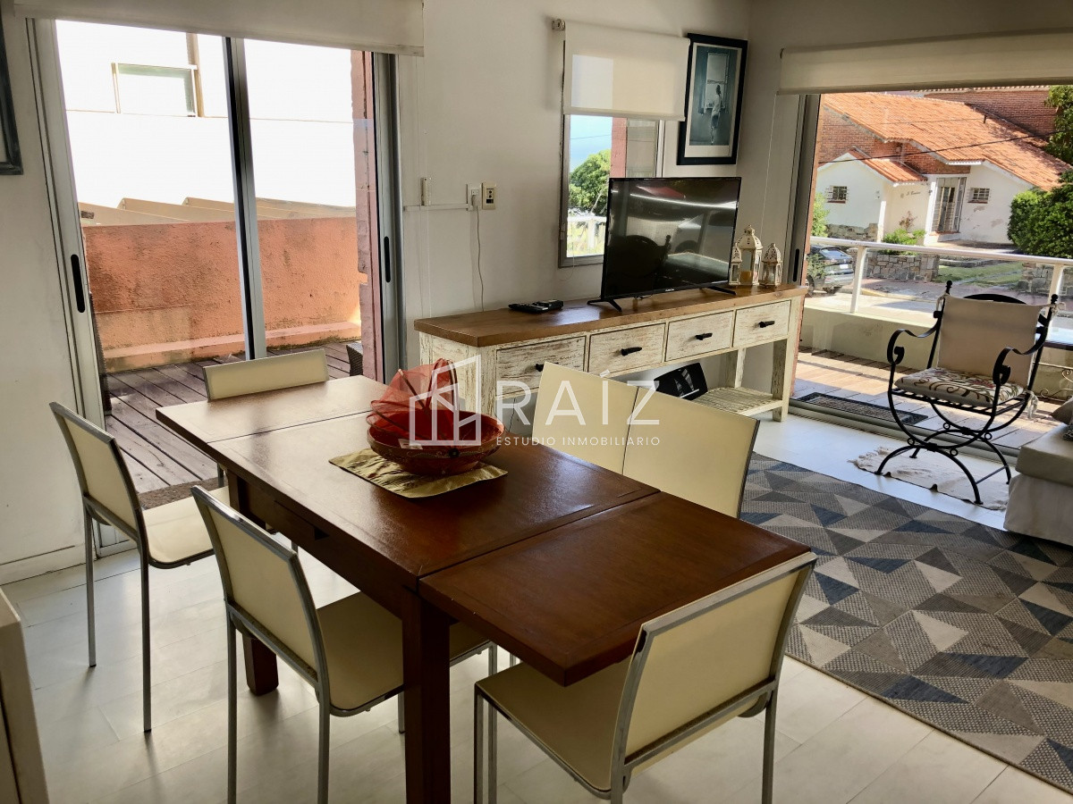 Apartamento ID.87 - Disponible en venta, amplia planta con  vista al mar.