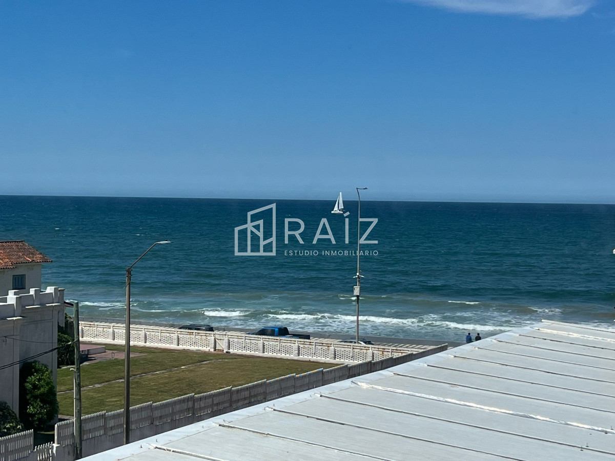 Apartamento ID.8070 - APARTAMENTO EN VENTA 3 DORMITORIOS  2 BAÑOS GARAGE PENINSULA