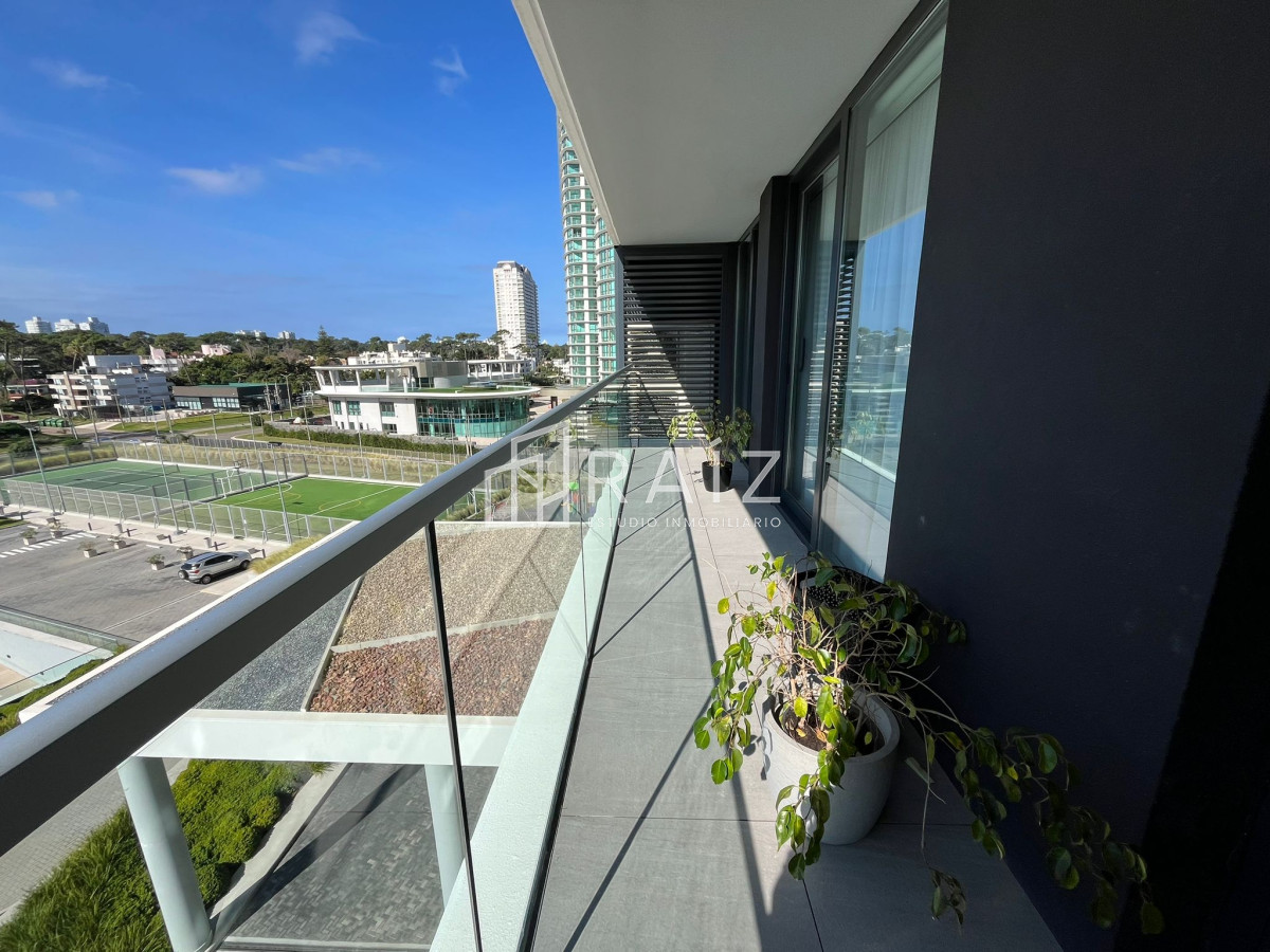 Apartamento ID.10561 - APARTAMENTO 3 DORMITORIOS ALQUILER ANUAL MANSA - EDIFICIO DE EXCELENTE CATEGORIA