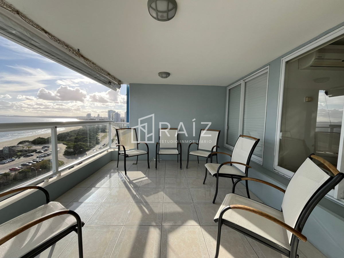 Apartamento ID.1673 - APARTAMENTO EN VENTA 3 DORMITORIOS y DEPENDENCIA PLAYA MANSA