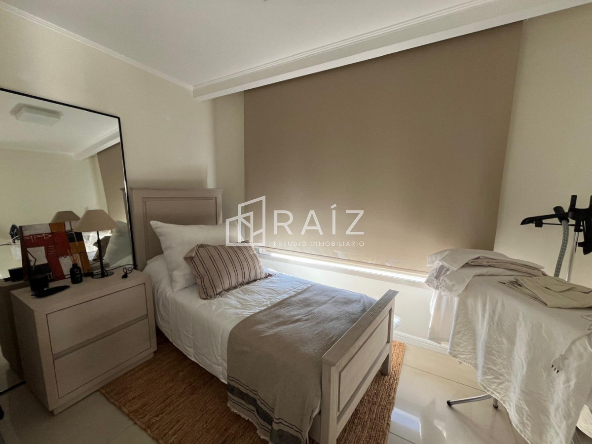 Apartamento ID.11858 - VENTA APARTAMENTO 4 DORMITORIOS + DEPENDECIA Y GYM PROPIO PLAYA BRAVA