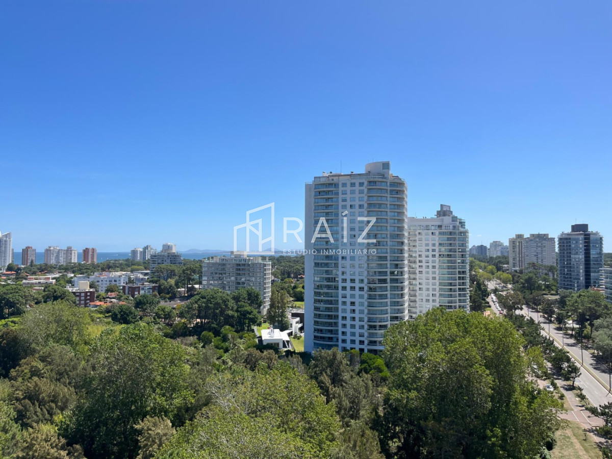 Apartamento ID.11918 - VENTA PENTHOUSE 4 DORMITORIOS BRAVA