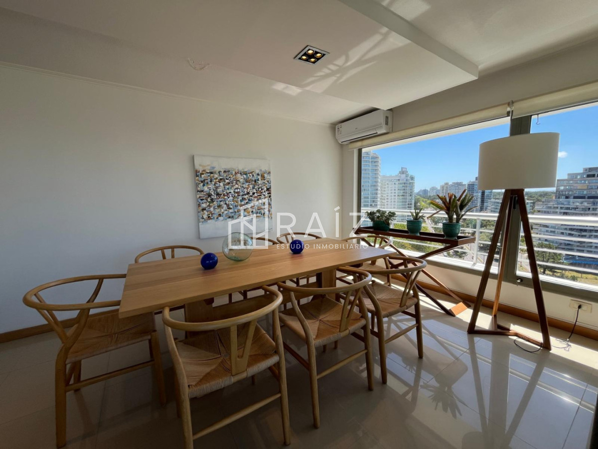 Apartamento ID.11918 - VENTA PENTHOUSE 4 DORMITORIOS BRAVA