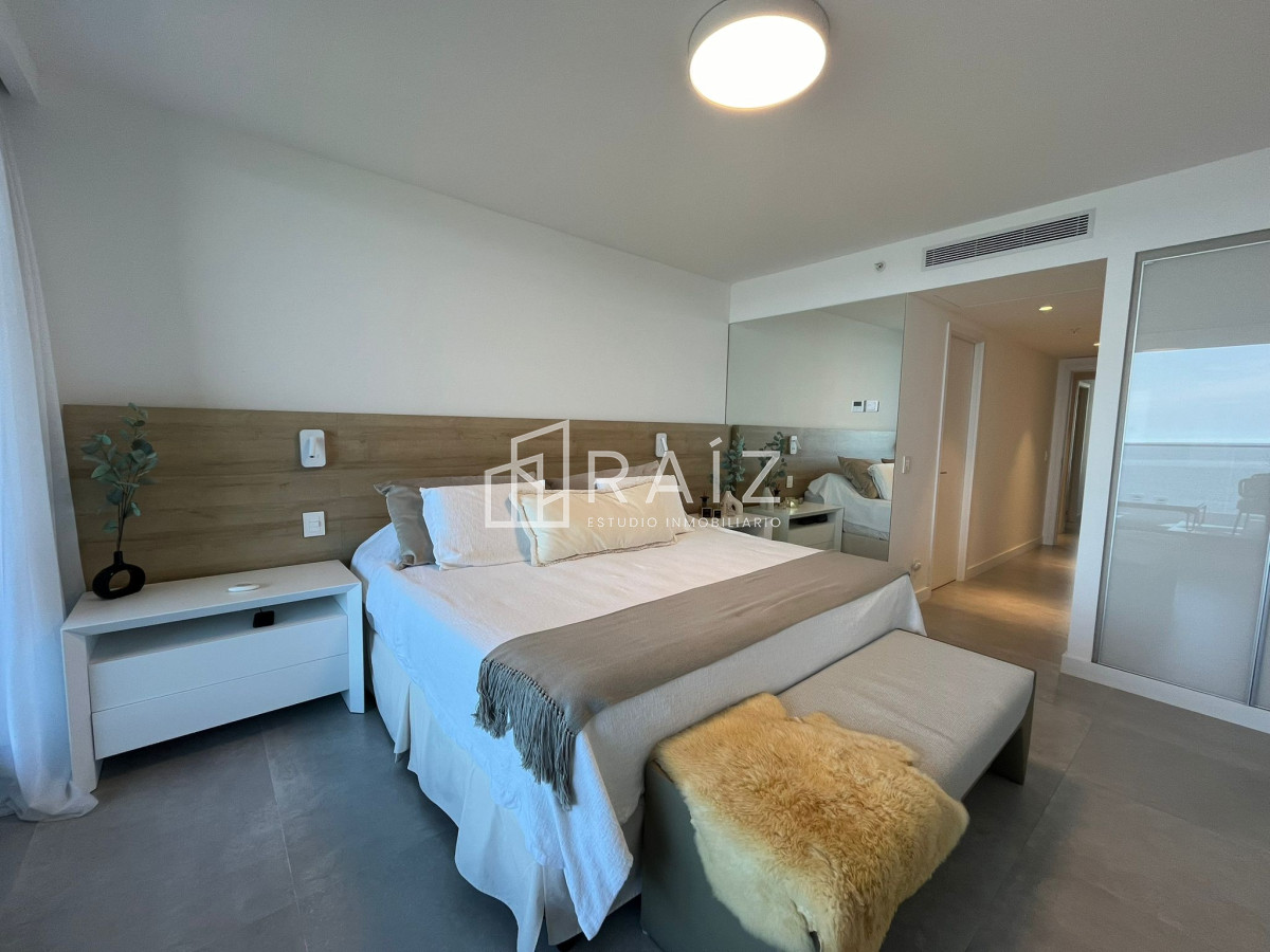 Apartamento ID.10561 - APARTAMENTO 3 DORMITORIOS ALQUILER ANUAL MANSA - EDIFICIO DE EXCELENTE CATEGORIA