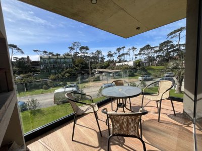 VENTA APARTAMENTO 2 DORMITORIOS 2 BAÑOS PINARES 