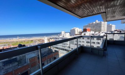 APARTAMENTO 3 DORMITORIOS Y DEPENDENCIA PRIMERA LINEA MANSA