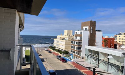 EN VENTA APARTAMENTO 2 DORMITORIOS 2 BAÑOS PENINSULA