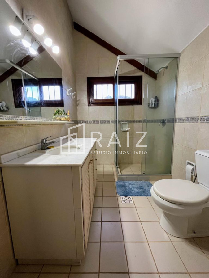 Casa ID.7937 - VENTA CASA 4 DORMITORIOS Y DEPENDENCIA SAN RAFAEL