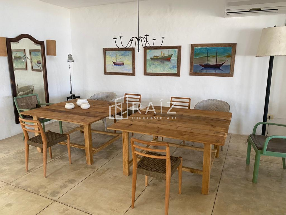 Casa ID.465 - EXCEPCIONAL CASA EN LA BARRA!!