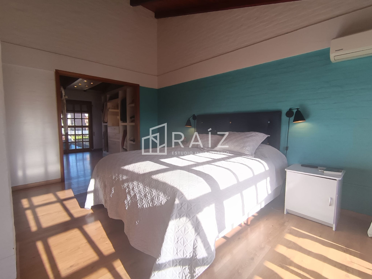 Casa ID.11105 - VENTA CASA 4 DORMITORIOS BIARRITZ MALDONADO 