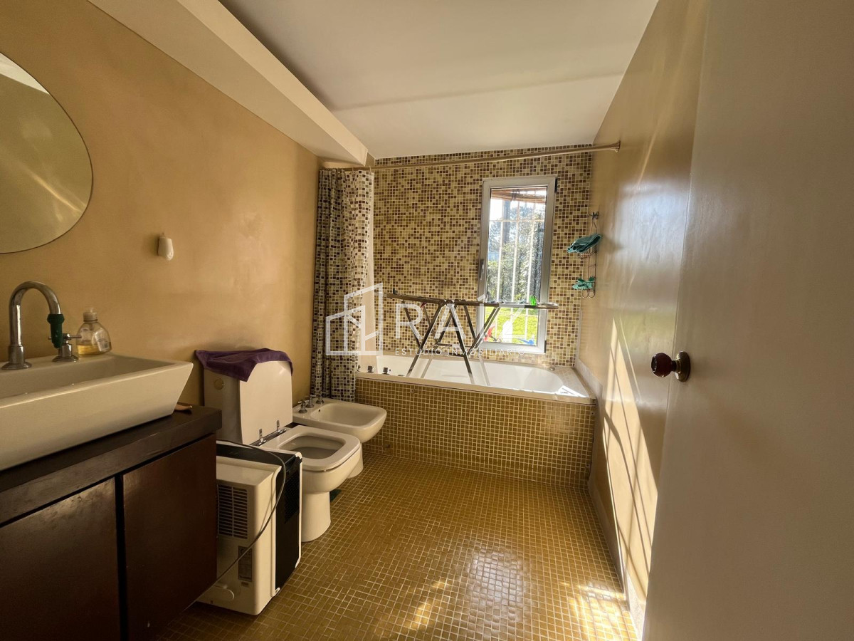 Casa ID.6151 - HERMOSA CASA EN PINARES EN VENTA!!