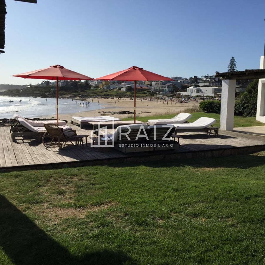 Casa ID.465 - EXCEPCIONAL CASA EN LA BARRA!!