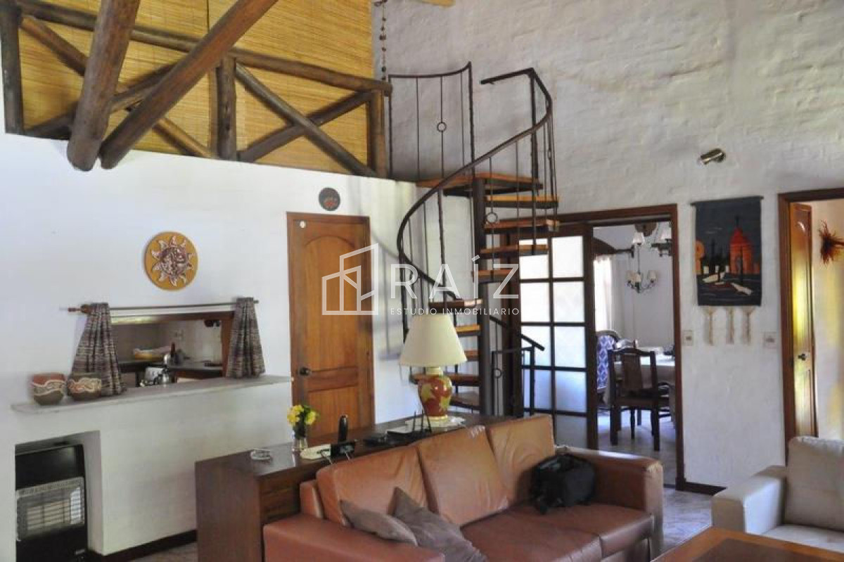 Casa ID.1867 - Casa en Punta del Este, Jardines de Córdoba