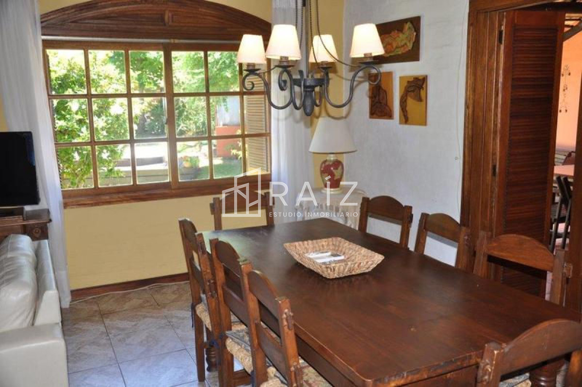 Casa ID.1867 - Casa en Punta del Este, Jardines de Córdoba