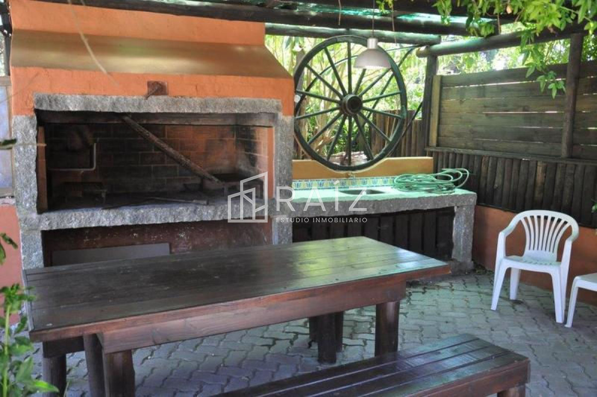 Casa ID.1867 - Casa en Punta del Este, Jardines de Córdoba