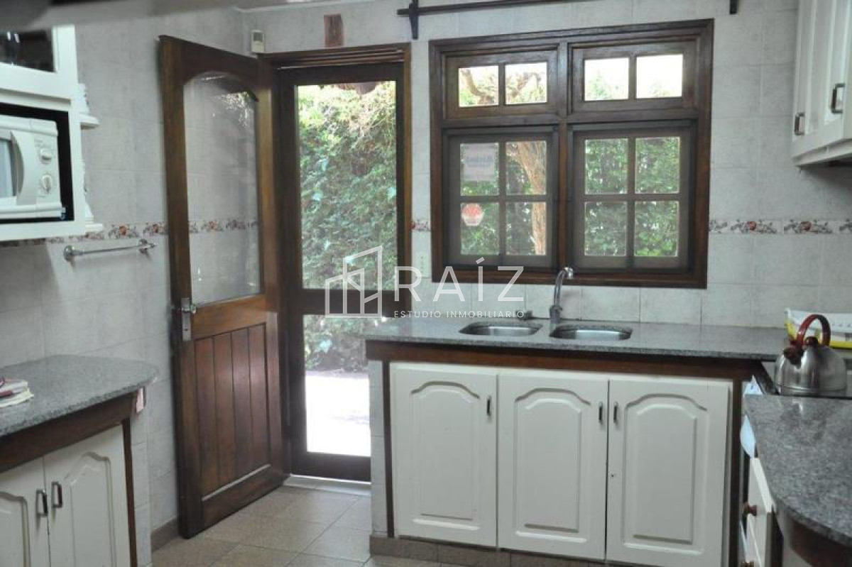 Casa ID.1867 - Casa en Punta del Este, Jardines de Córdoba