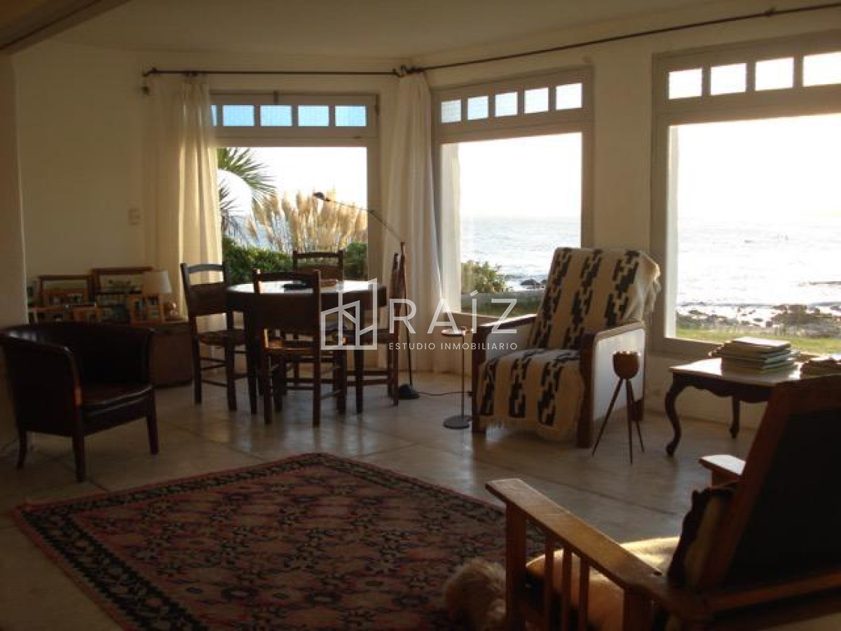 Casa ID.465 - EXCEPCIONAL CASA EN LA BARRA!!