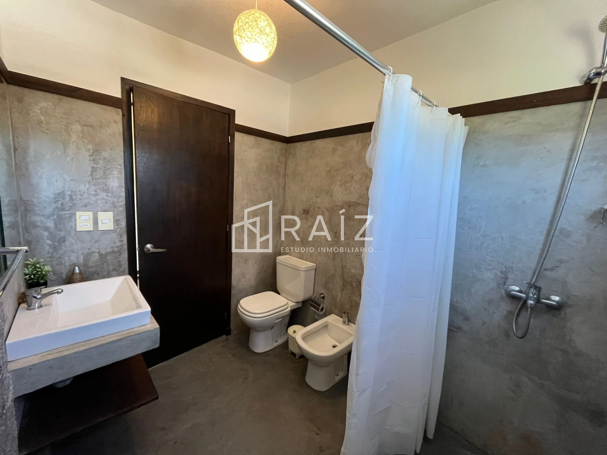 Casa ID.2554 - CASA  VENTA 3 DORMITORIOS ZONA ATLANTICO SHOPPING 