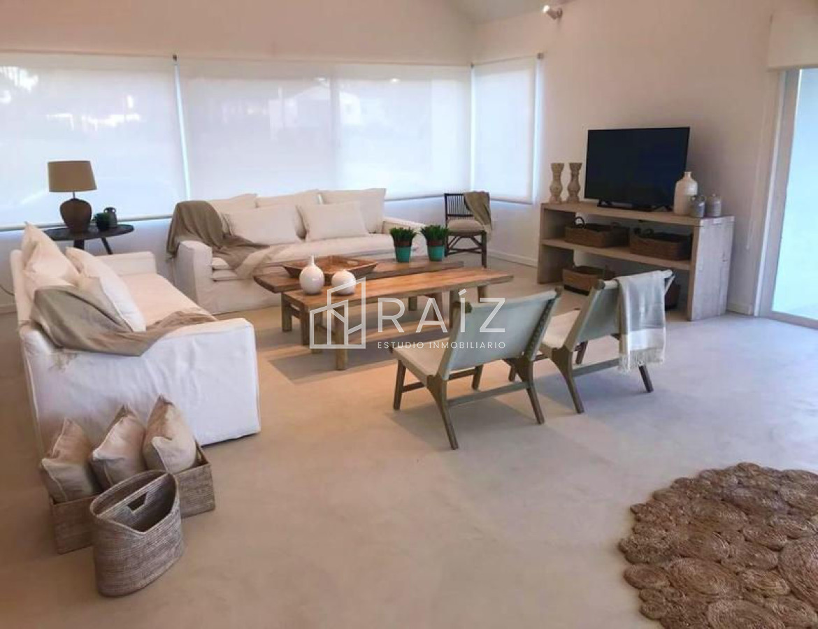 Casa ID.2549 - ESPECTACULAR CASA 5 DORMITORIOS EN VENTA JOSE IGNACIO