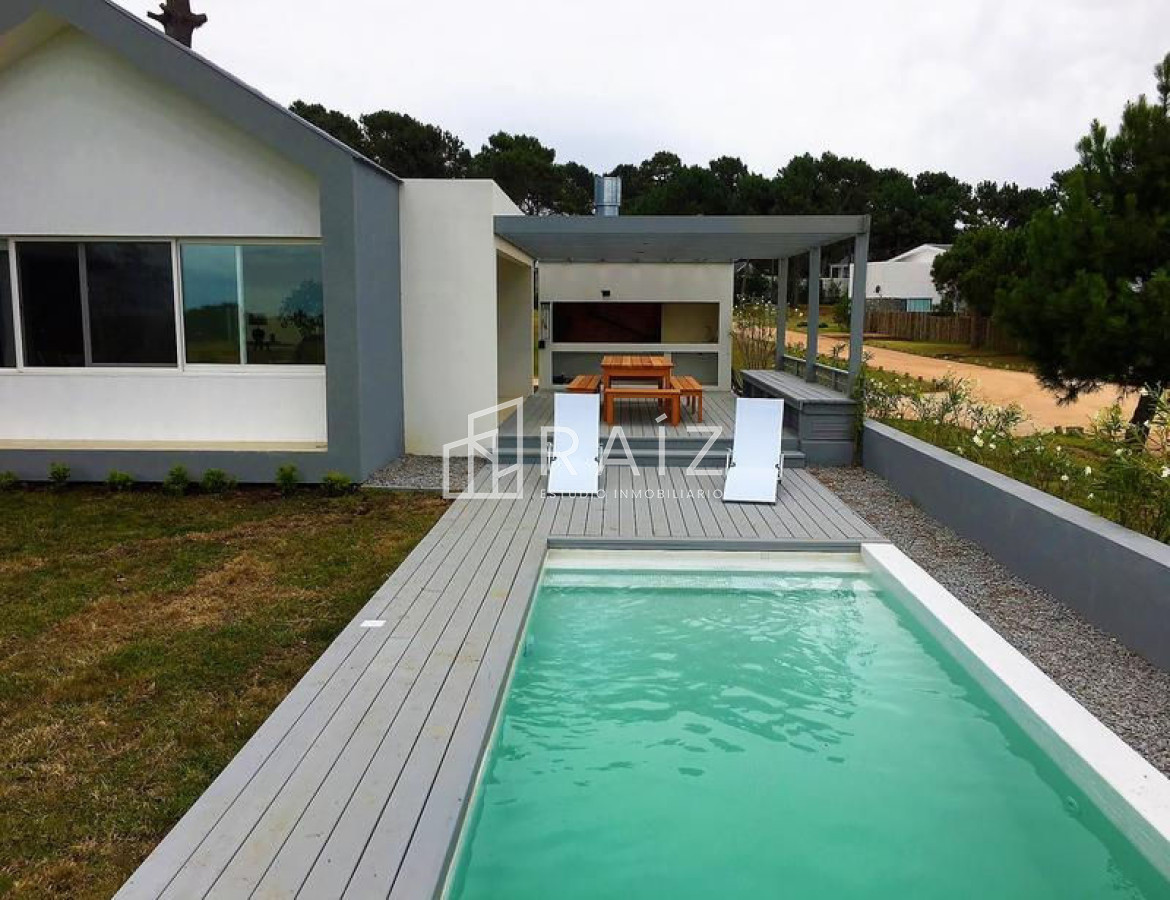 Casa ID.2549 - ESPECTACULAR CASA 5 DORMITORIOS EN VENTA JOSE IGNACIO