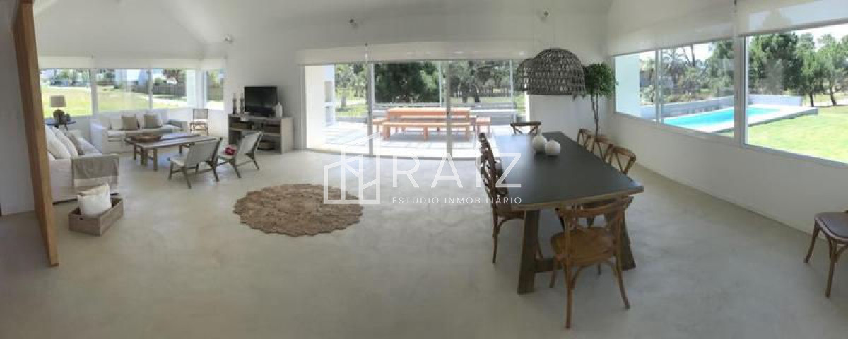 Casa ID.2549 - ESPECTACULAR CASA 5 DORMITORIOS EN VENTA JOSE IGNACIO