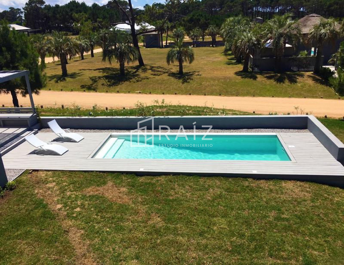 Casa ID.2549 - ESPECTACULAR CASA 5 DORMITORIOS EN VENTA JOSE IGNACIO