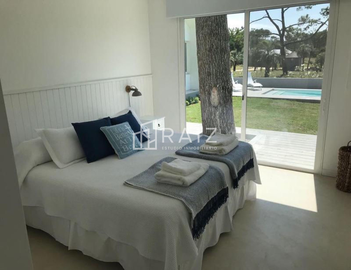 Casa ID.2549 - ESPECTACULAR CASA 5 DORMITORIOS EN VENTA JOSE IGNACIO